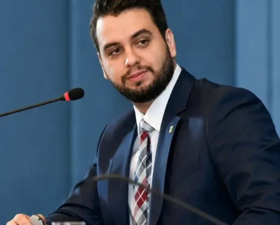 Juiz dos EUA diz que registro usado para prender Filipe Martins é falso e cobra documento